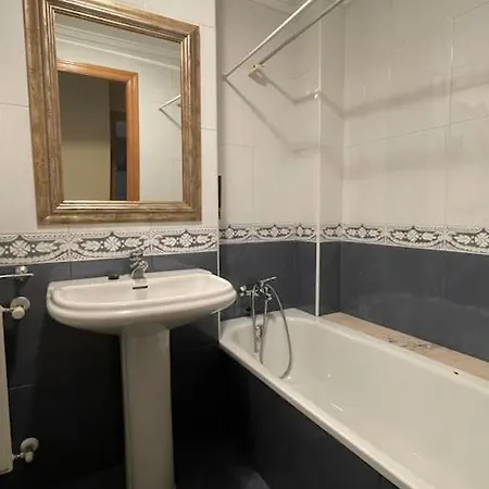 Apartamento Confort En Casco Antiguo, Luminoso, Wifi Oviedo